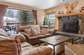 Cozy Ski In Ski Out Walk to Main St Breckenridge